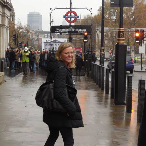 Meet your Posher, Soche - Picture 1 of 1